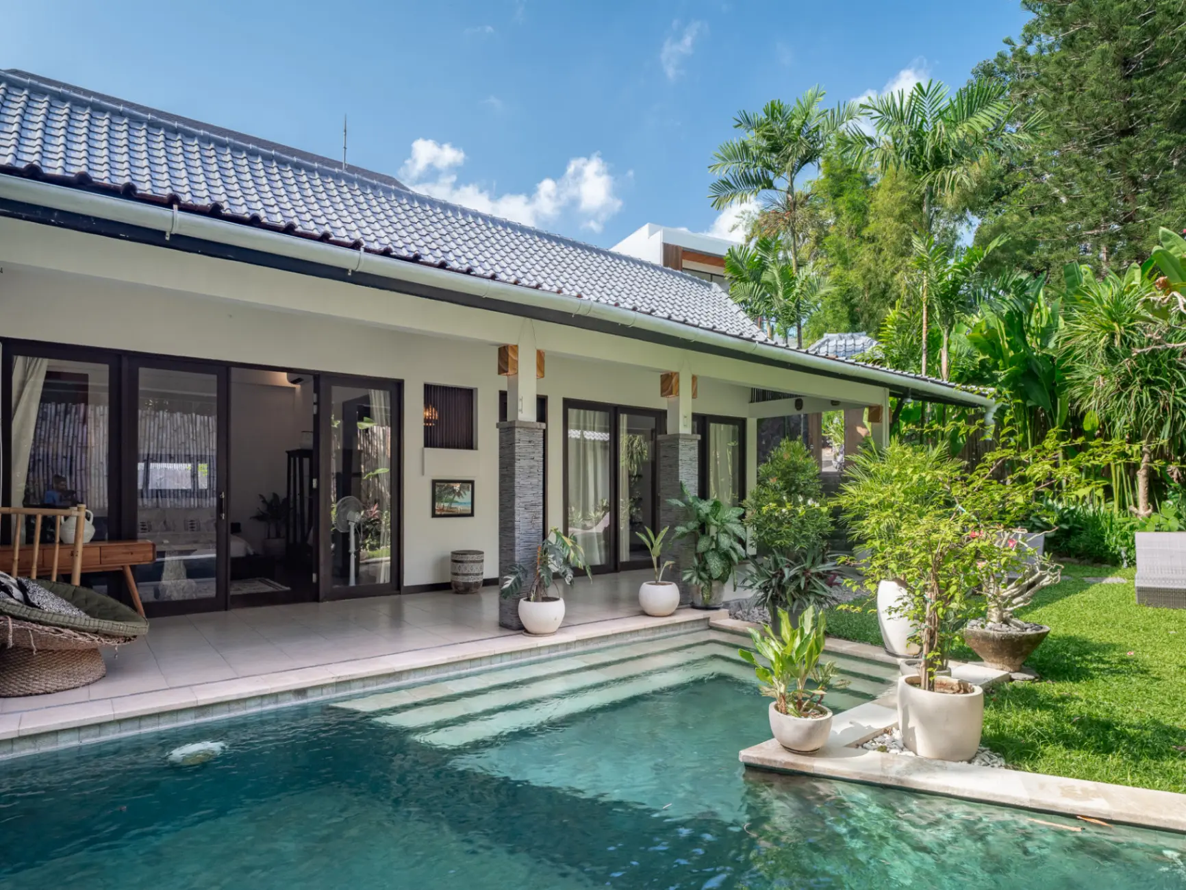 2 BEDROOM VILLA FULLY FURNISHED IN BATU BOLONG - AF476